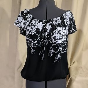 Black and white floral capped sleeve blouse